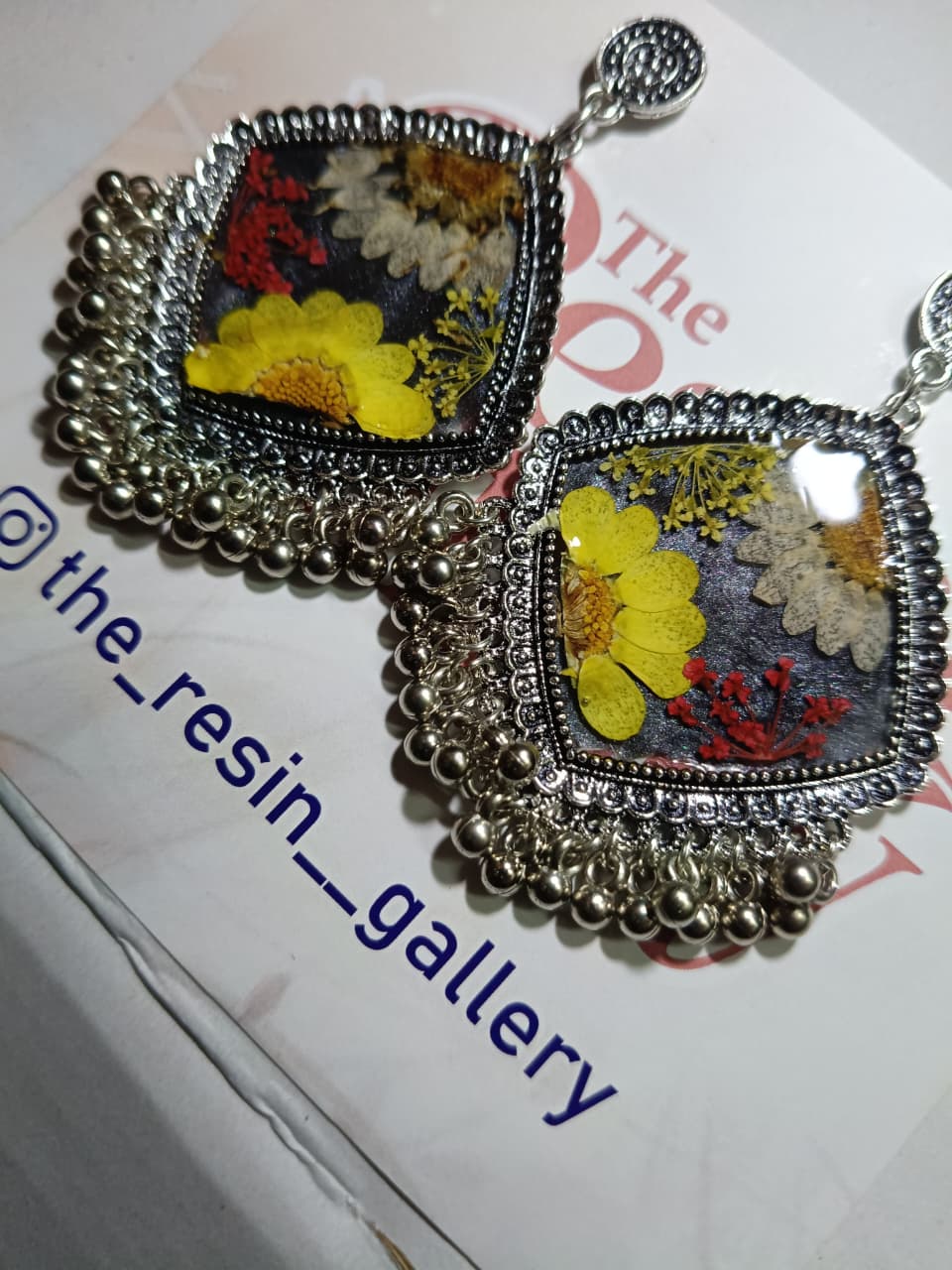 Floral Charm Antique Resin Earrings