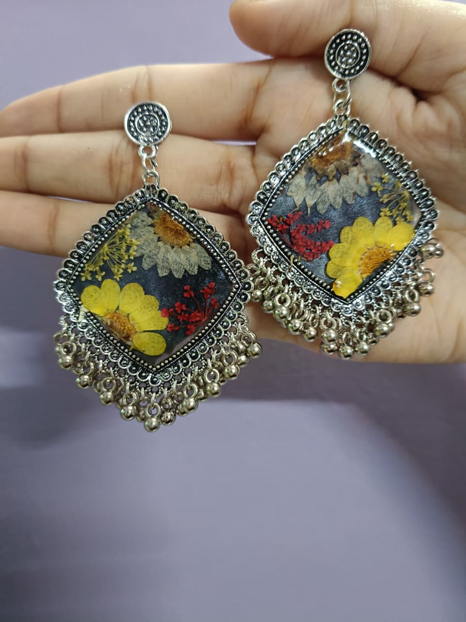 Floral Charm Antique Resin Earrings