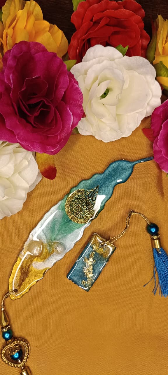 Royal Resin Bookmarks – Elegance in Every Page