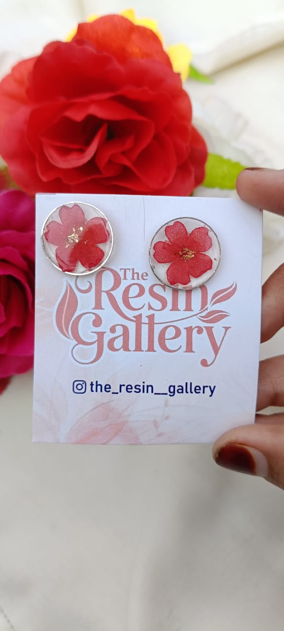 Blooming Scarlet Resin Studs ( Tops )