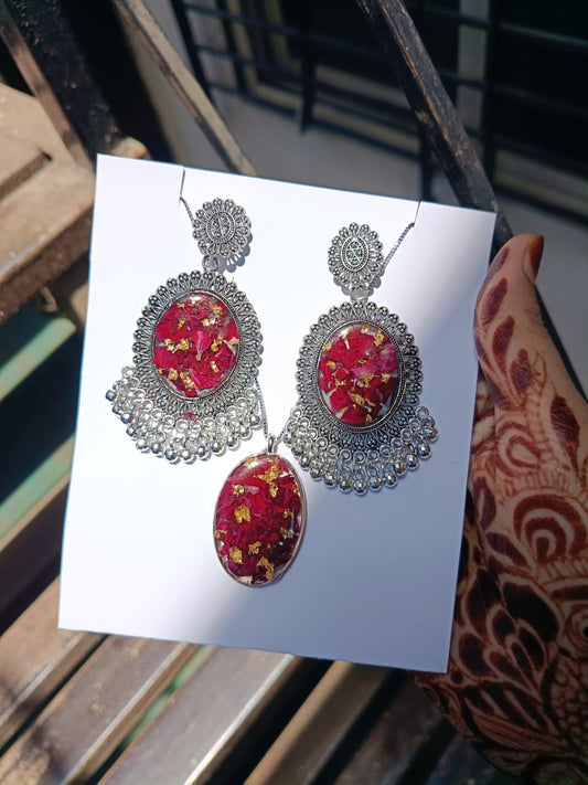 Regal Real Rose Resin Bridal Set