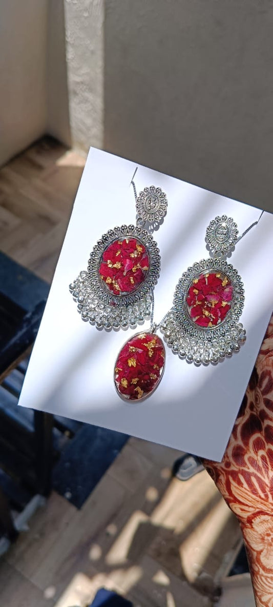 Regal Real Rose Resin Bridal Set