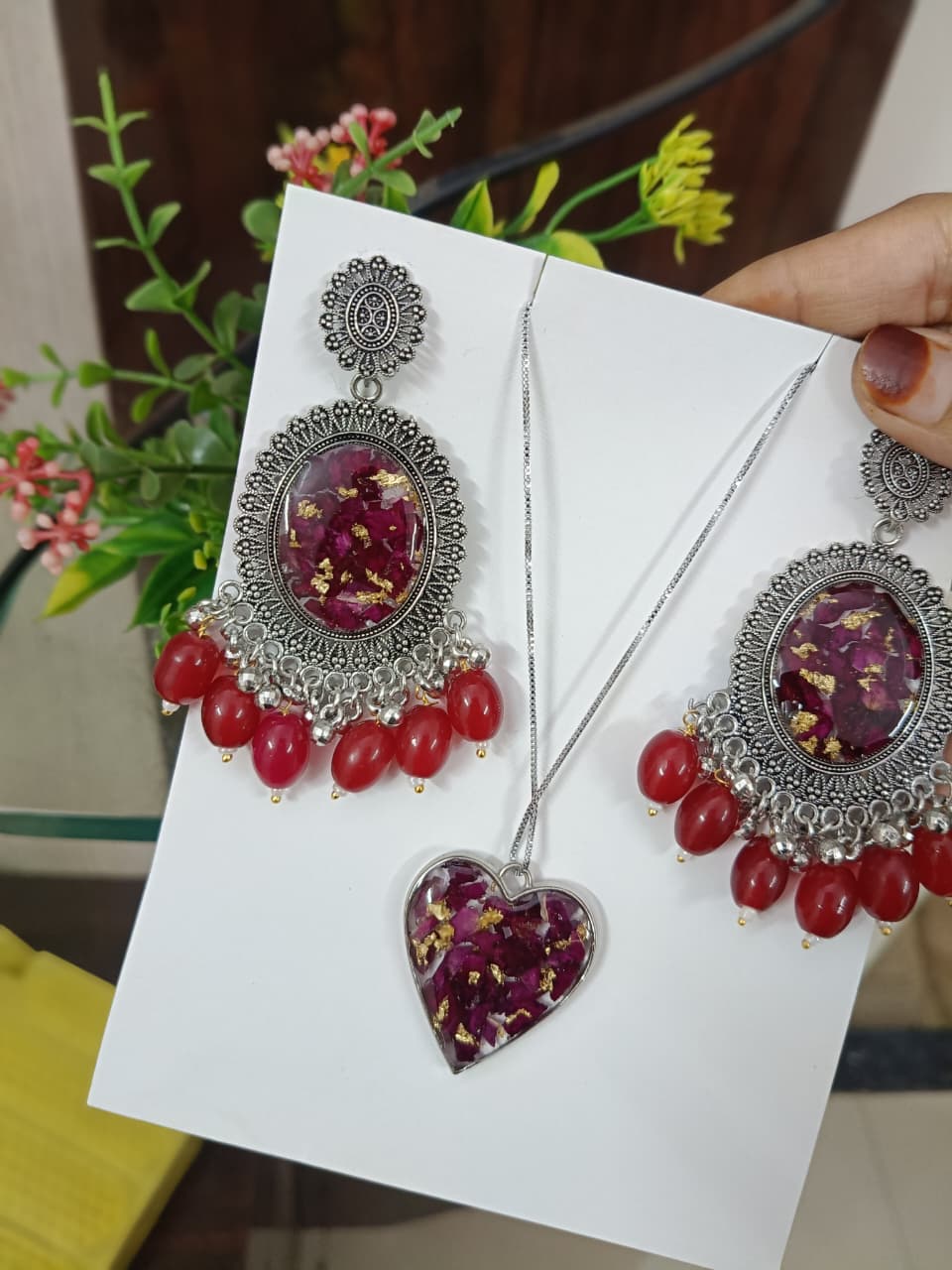 Eternal Rose Resin Jewelry Set – Handcrafted Earrings & Heart Pendant