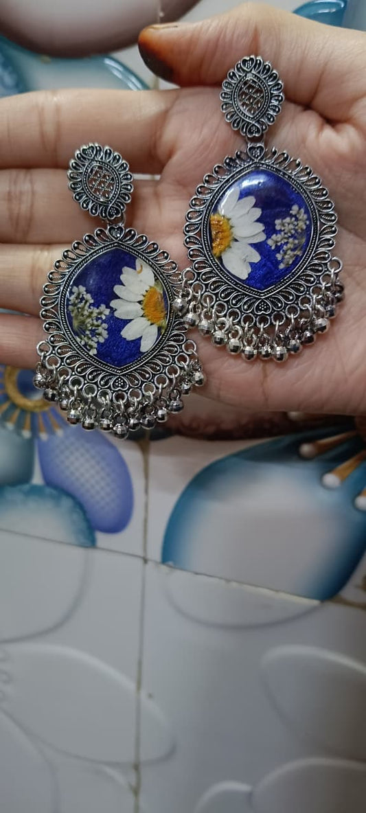 Midnight Daisy Resin Earrings