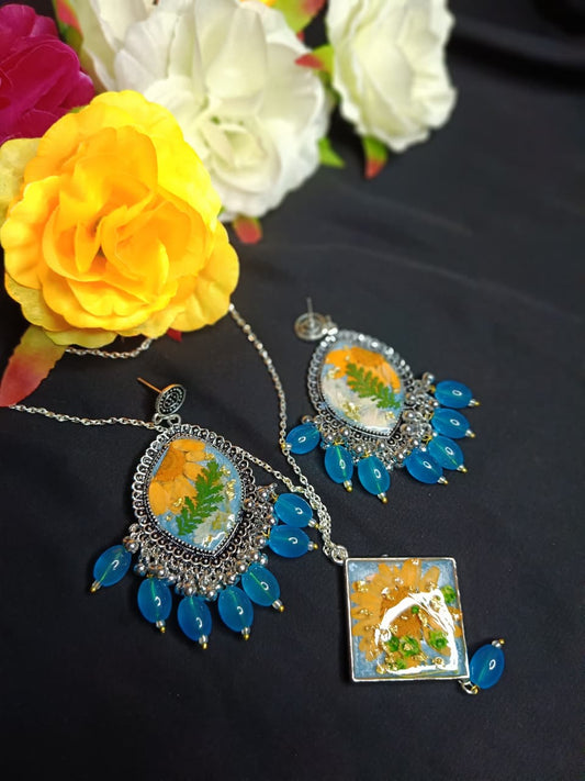 Sunflower Sky Resin Jewelry Set (Earrings & Pendant)