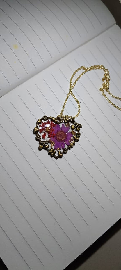 Vintage Heart Floral Pendant