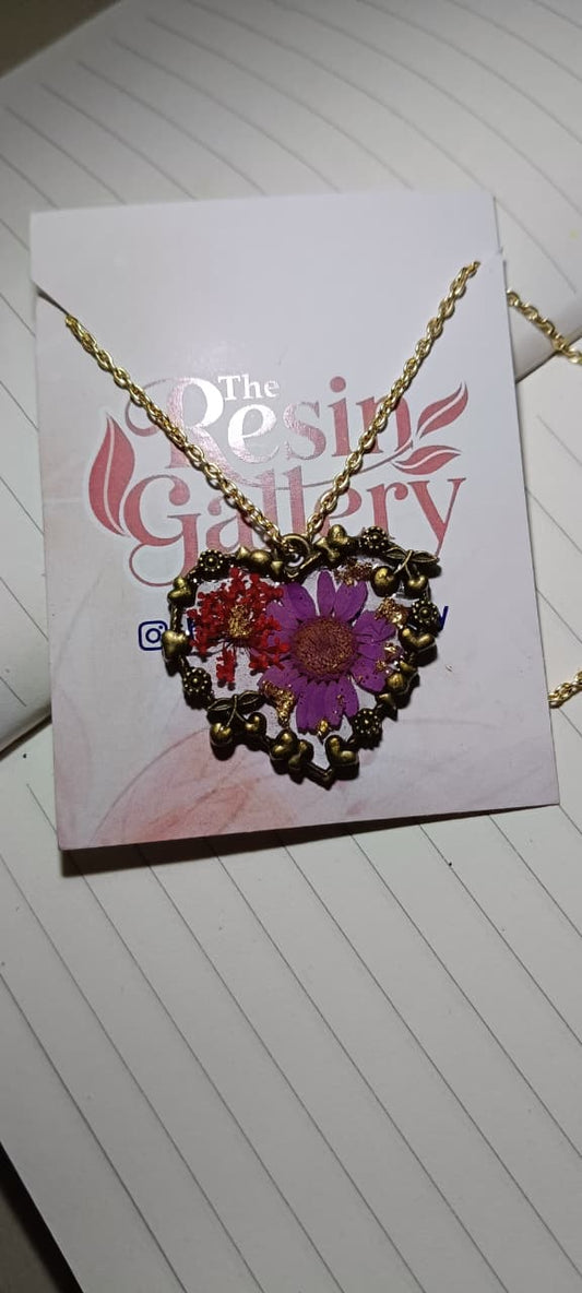 Vintage Heart Floral Pendant