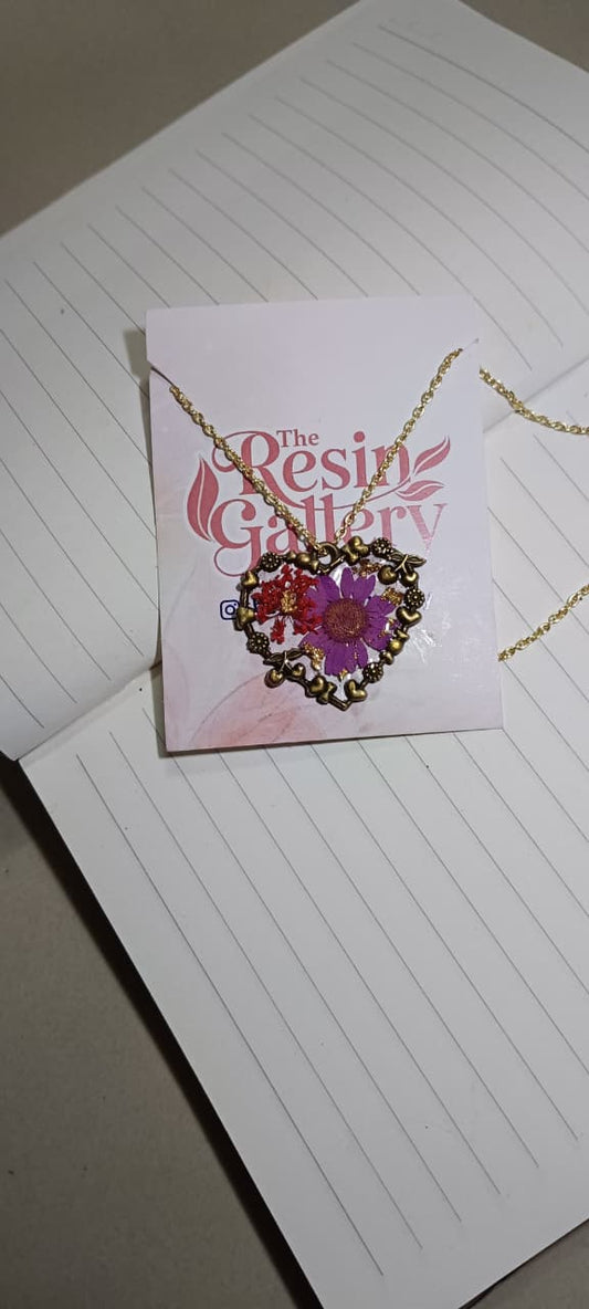 Vintage Heart Floral Pendant