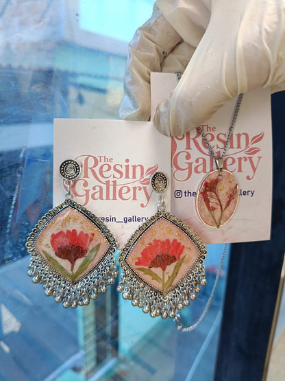 Blossom Elegance Resin Jewelry Set