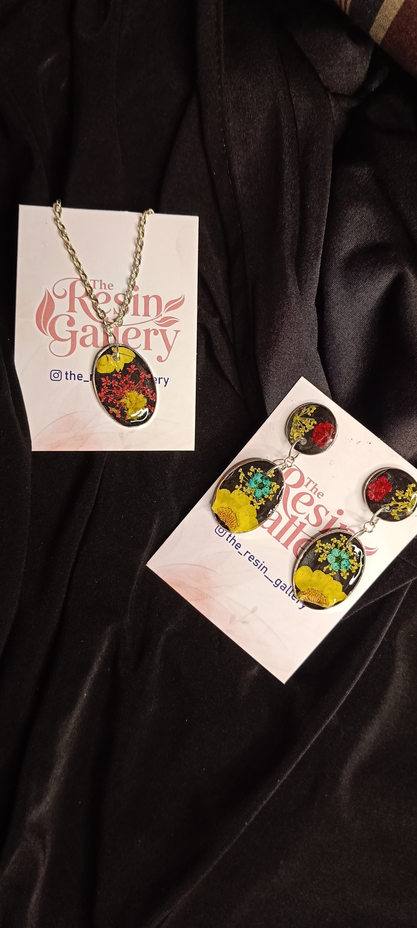 Bloom Essence Resin Jewelry Set – Floral Elegance
