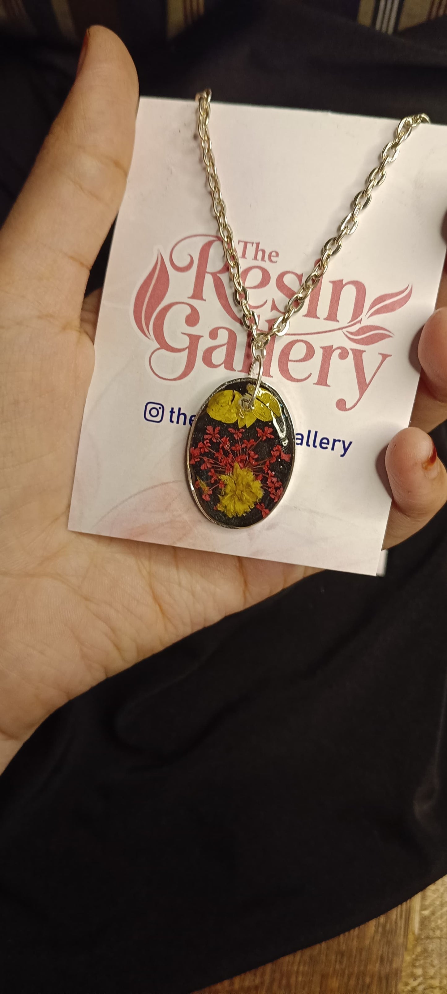 Bloom Essence Resin Jewelry Set – Floral Elegance