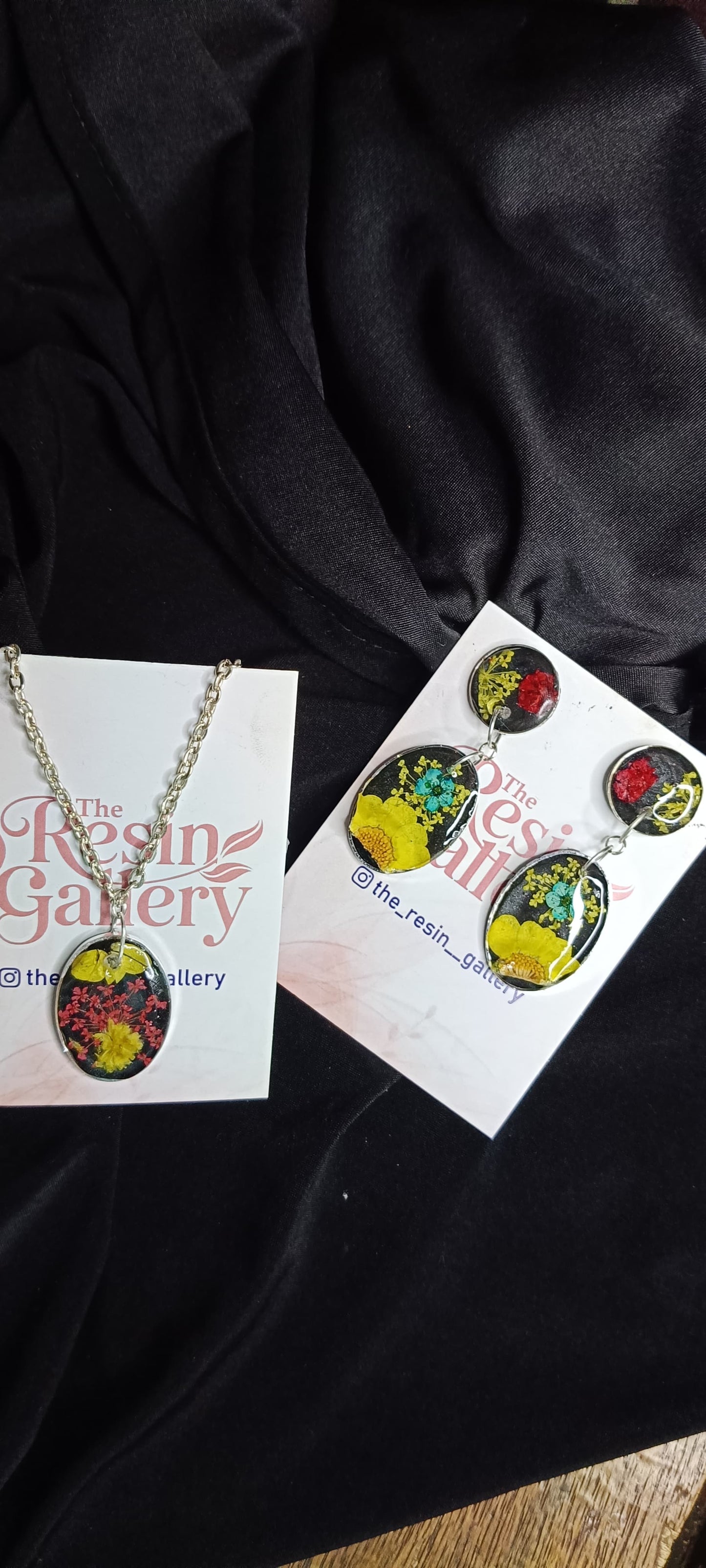Bloom Essence Resin Jewelry Set – Floral Elegance